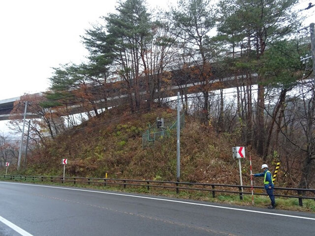 道路のり面工・土工構造物点検